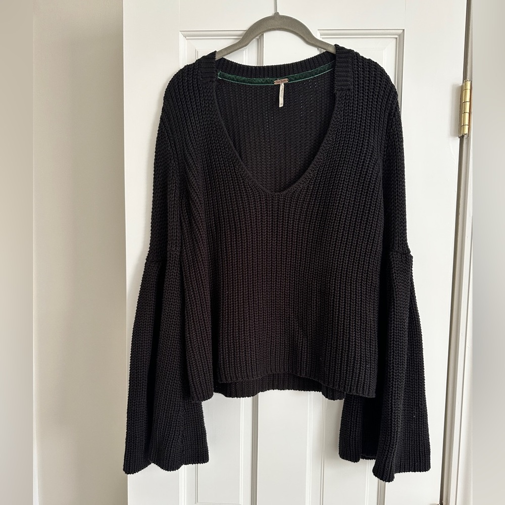 Free People “damsel” black v-neck knit sweater with bell sleeves XS